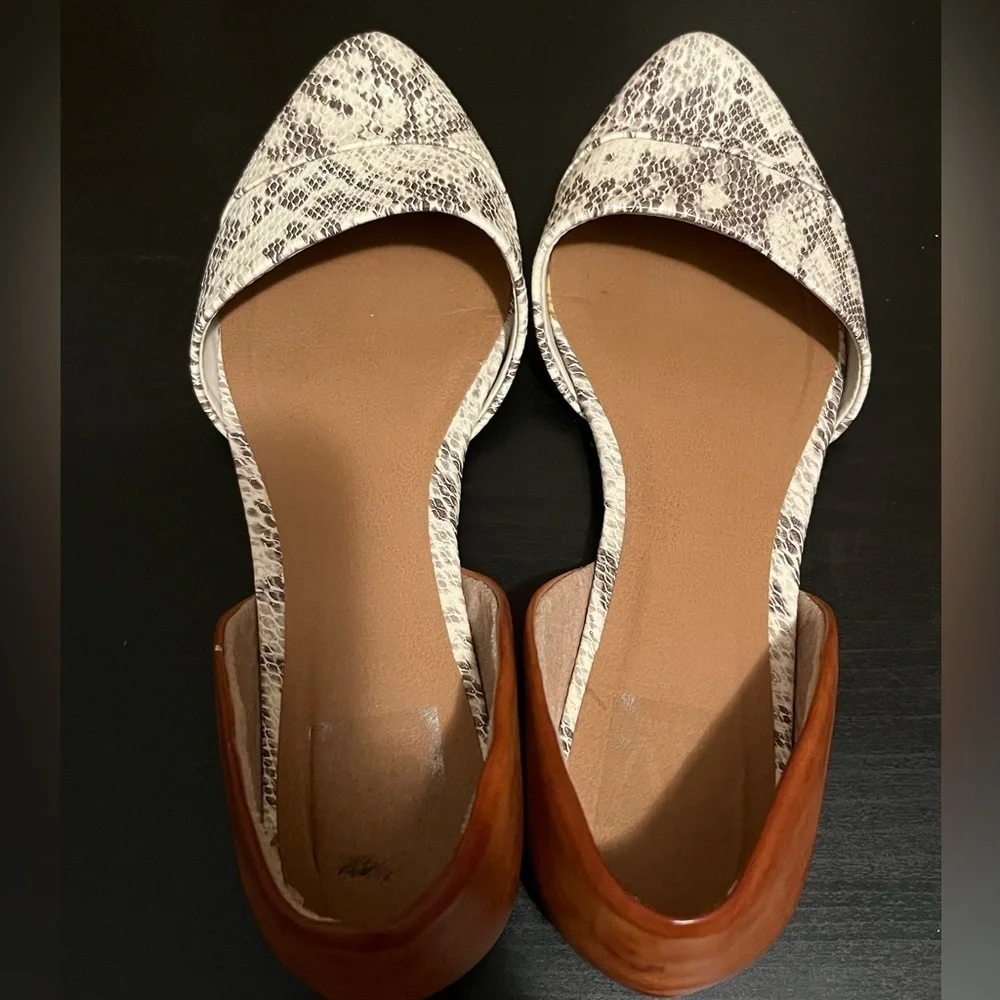 DV by Dolce Vita Snakeskin Flats